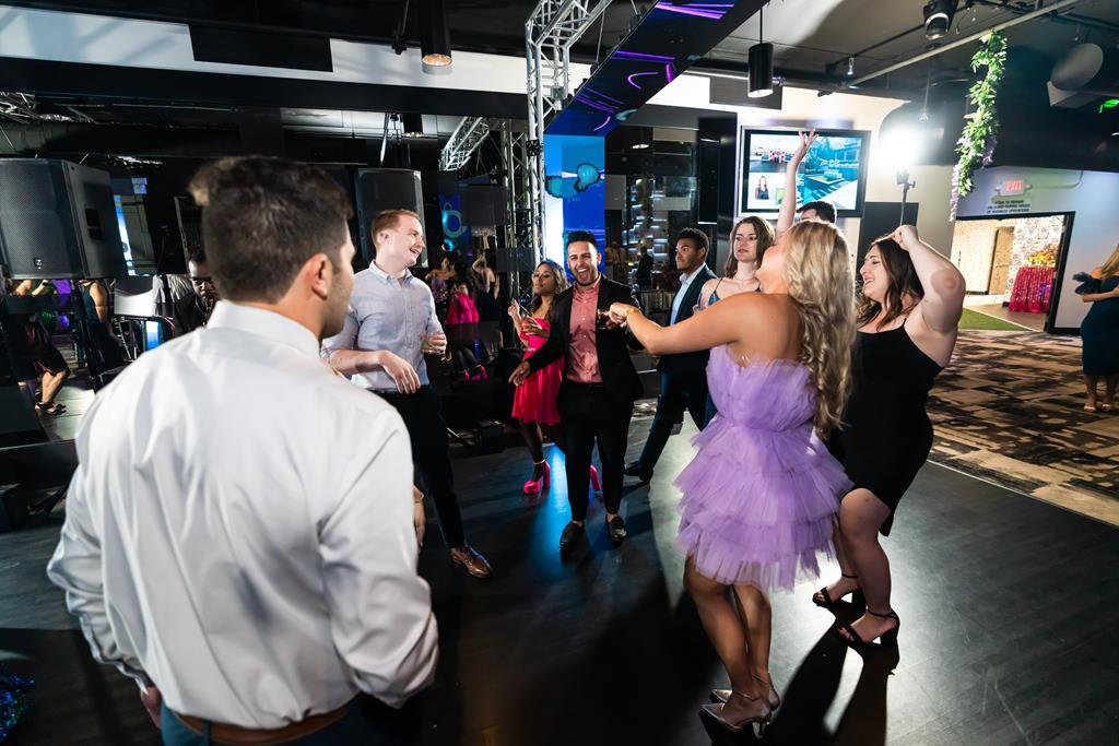 aVenue Event Group - 10 Yr Anniversary at The MEZZ — photo 18